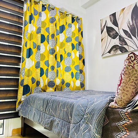 Trees Residences - Tower 11 1Br With Balcony 마닐라 외부 사진