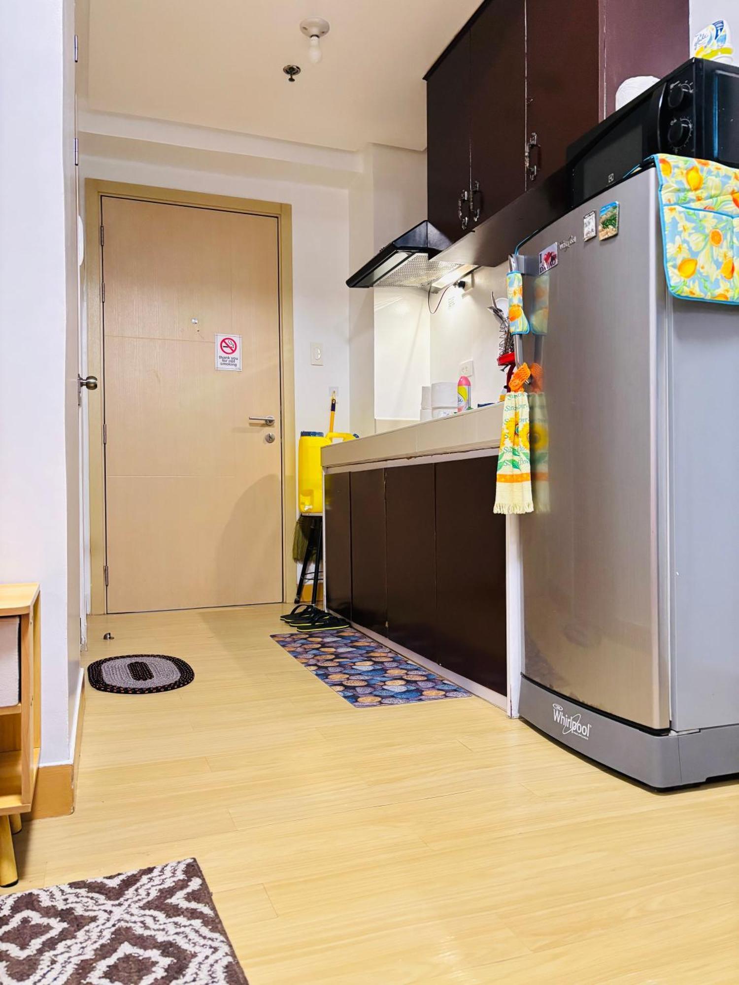 Trees Residences - Tower 11 1Br With Balcony 마닐라 외부 사진